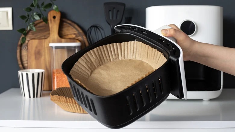 how-to-use-your-air-fryer-for-easy-to-peel-hard-boiled-eggs-1752241773_1_11zon