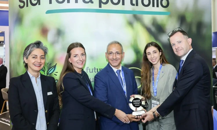 sig-gulfood-2025-award-rgb-750x449_11zon
