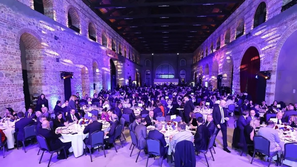 mojciocmzvs5ibug2cmc_11zon